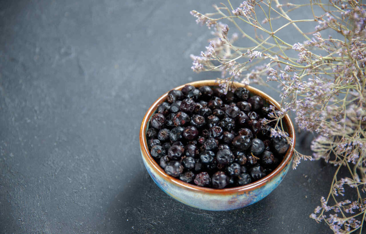 Creme de cassis — likier z czarnych porzeczek • Moje Drinki