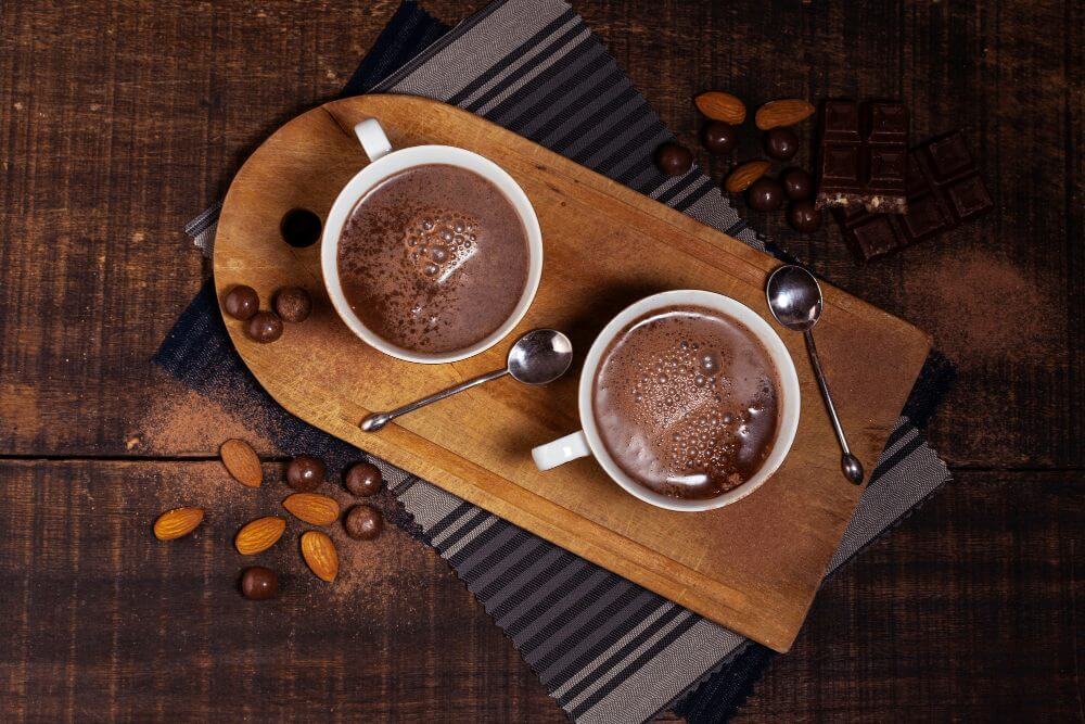 Klasyczny przepis na gorącą czekoladę do picia