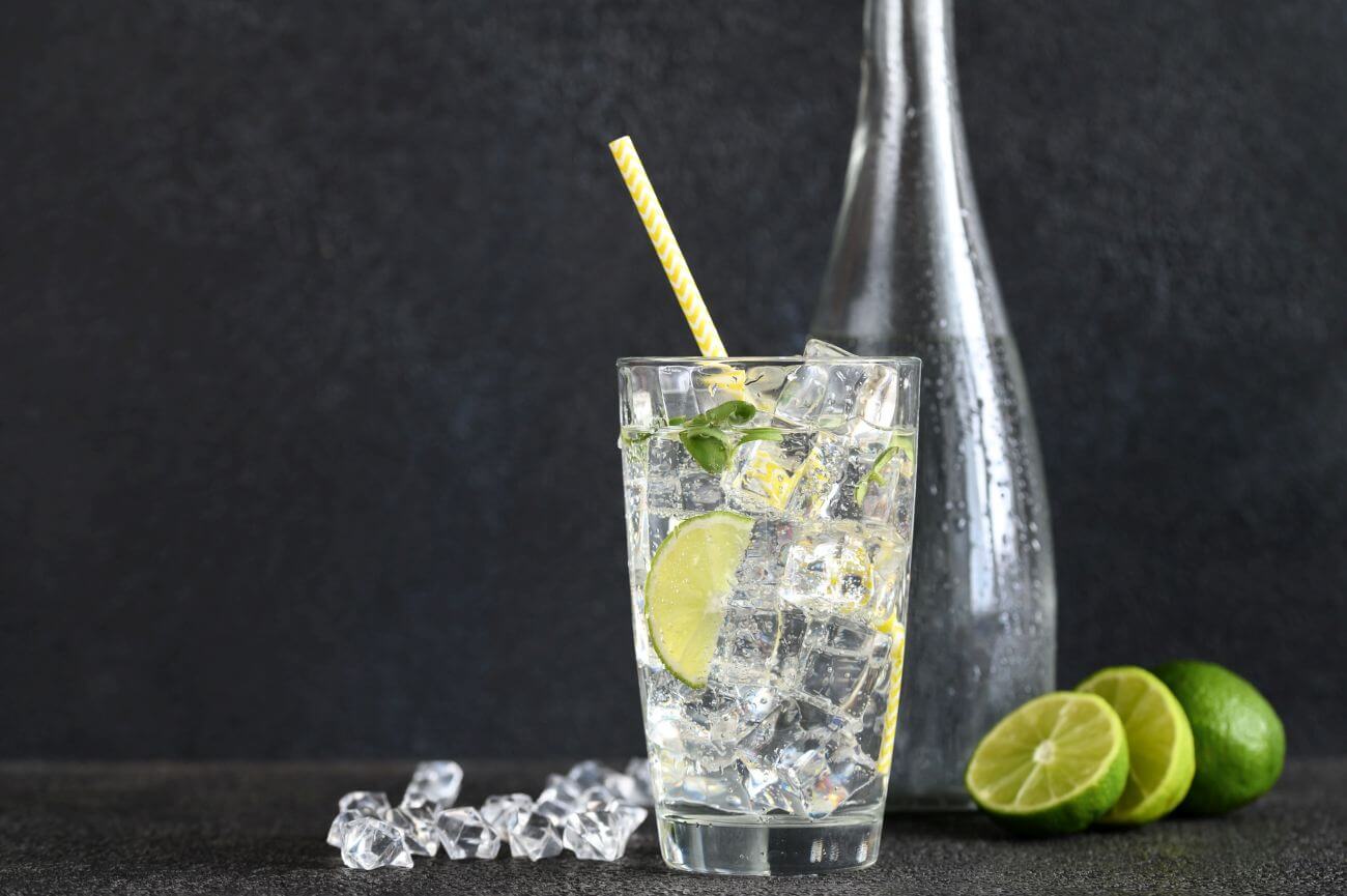 Drinki z tonikiem – sprawdzone przepisy, które warto wypróbować