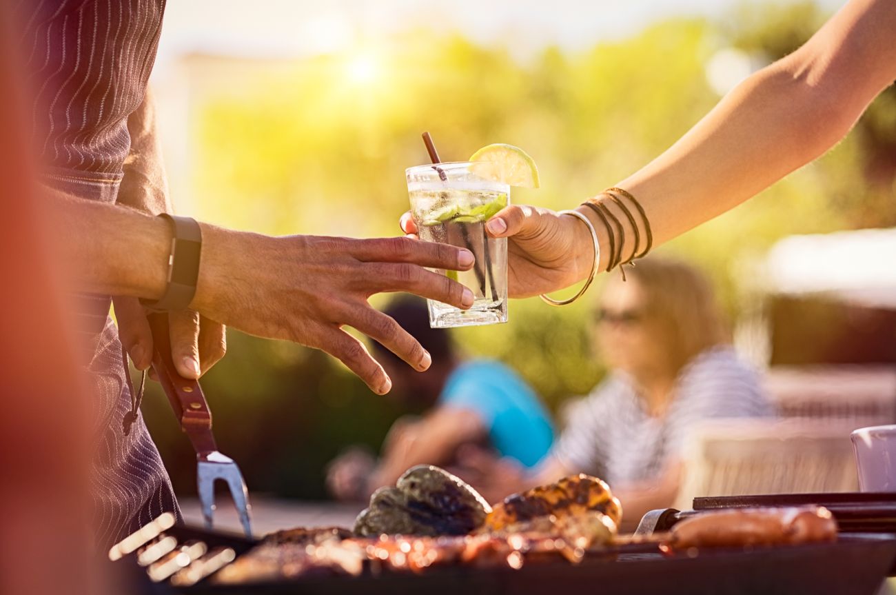 Jaki napój do burgerów z grilla? Te pomysły musisz sprawdzić!